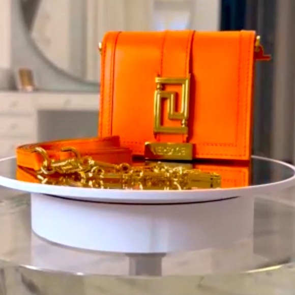 Versace Greca Goddess Chain Wallet - worn once 💞 - Picture 2 of 5